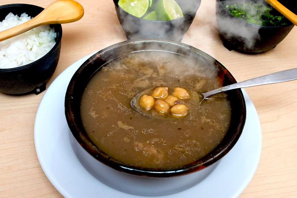 Central de Barbacoa: sabor y tradición con esta barbacoa preparada en hornos de tierra 1