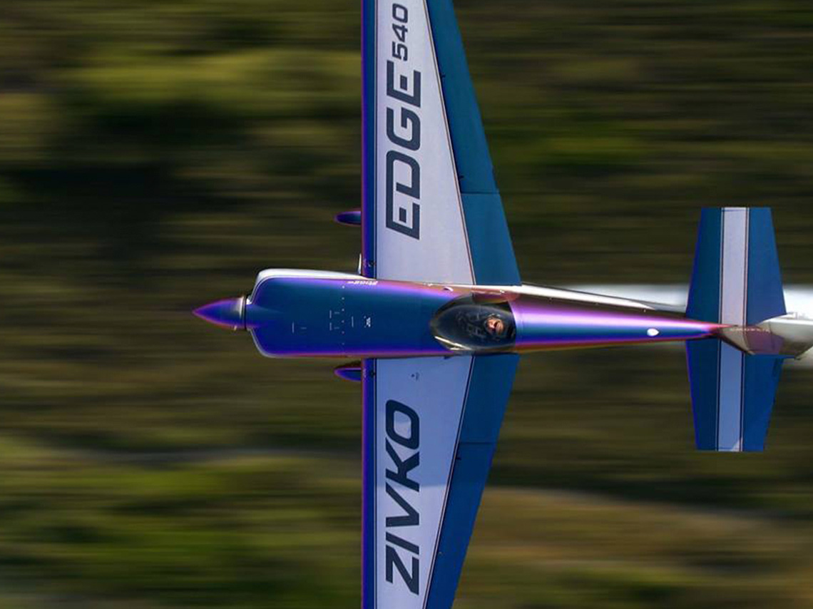Aeroshow: mira este show aéreo de acrobacias y carrera de drones