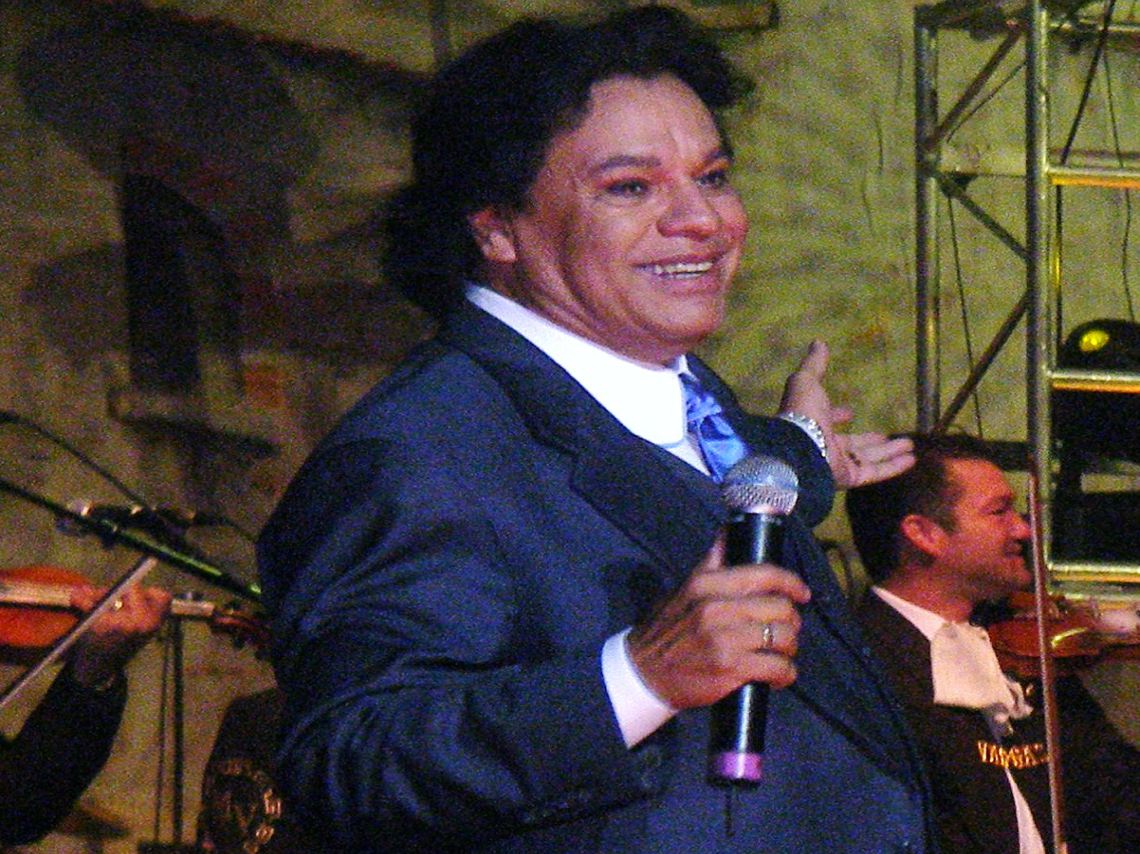 Harán homenaje sinfónico a Juan Gabriel