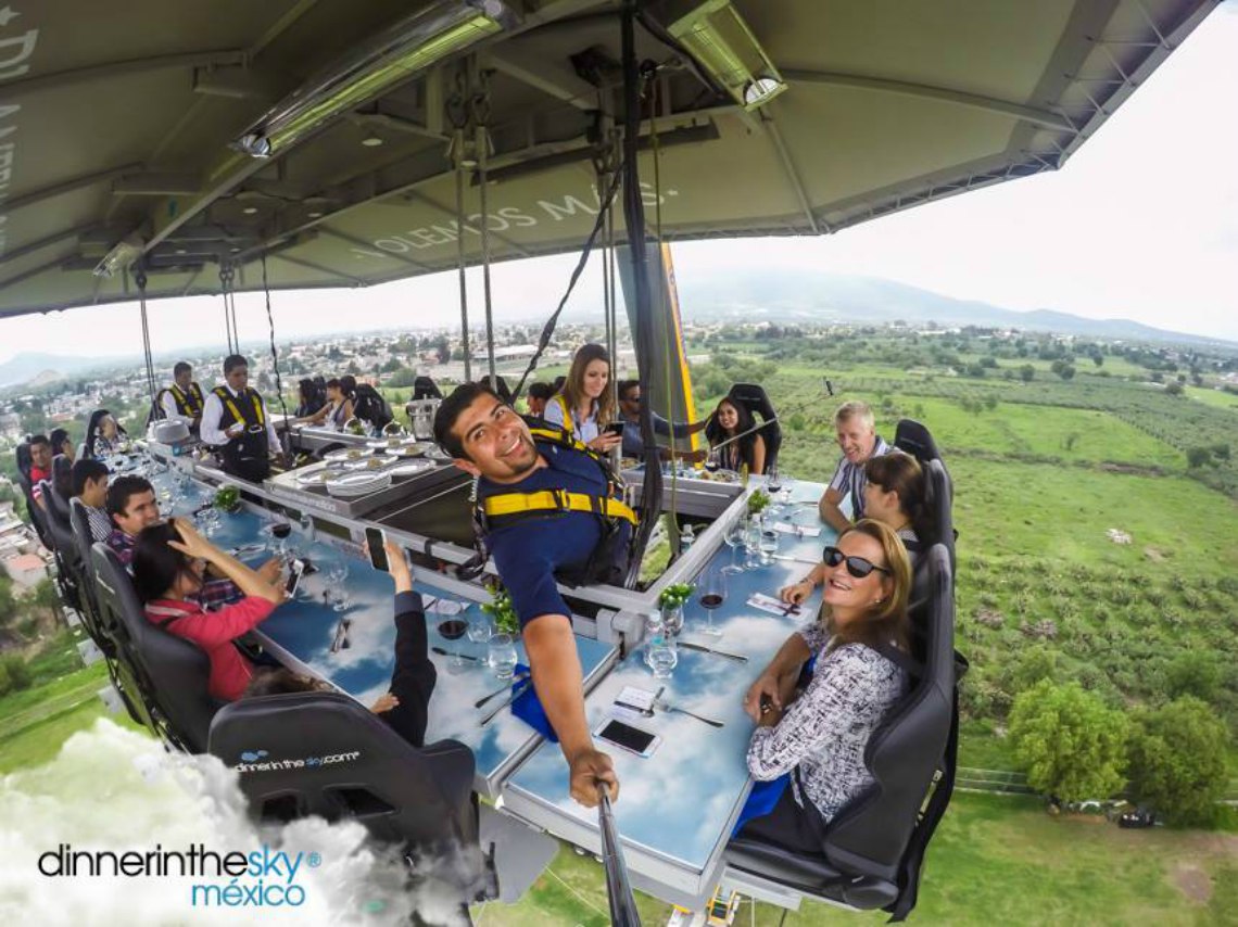 Dinner in the Sky, mariscos a 45 metros de altura