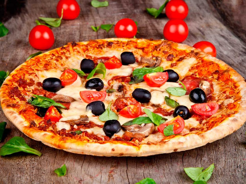 Pizza con Helado Obscuro: Ha salido el lado obscuro de la pizza