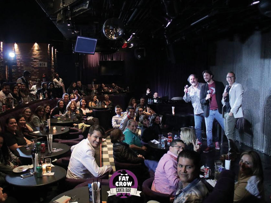 Mira estos bares para ver y hacer stand up en la CDMX, ríete un buen rato mientras te tomas una cerveza y tienes tus cinco minutos de fama como standupero. 