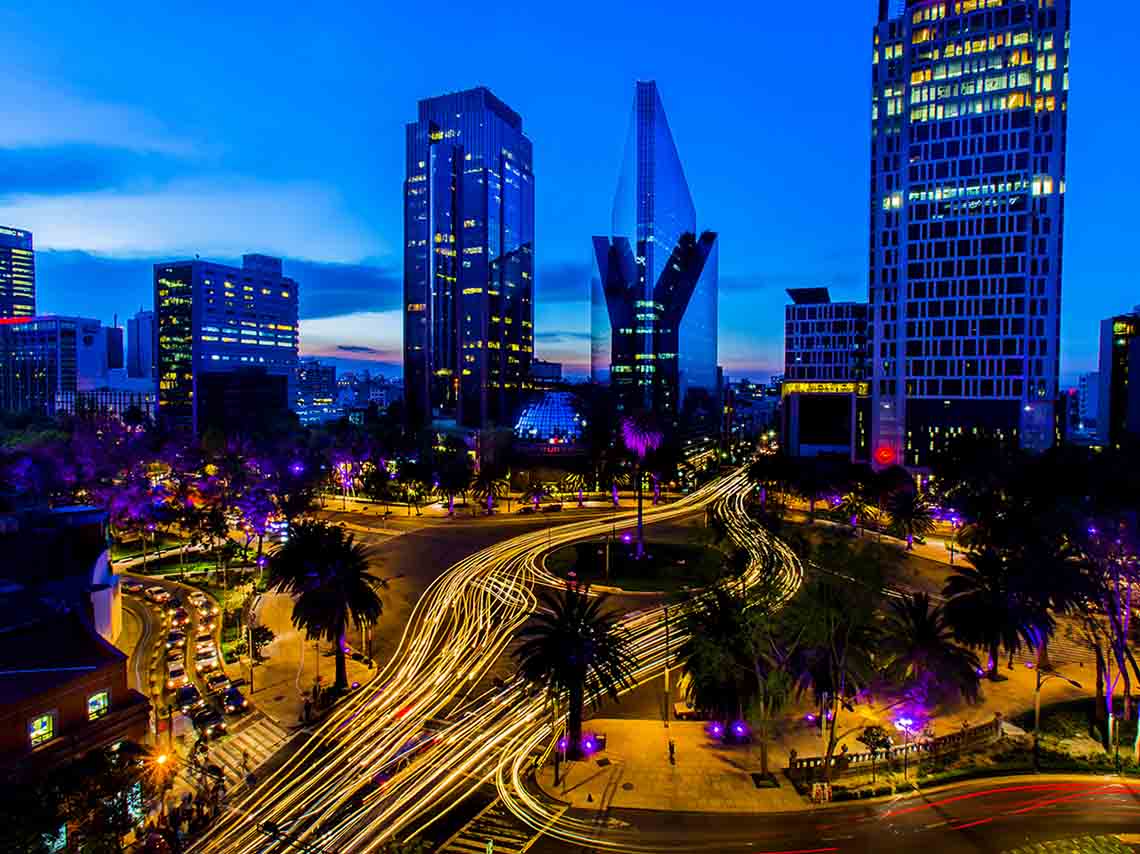 caminar-por-la-ciudad-de-mexico-01