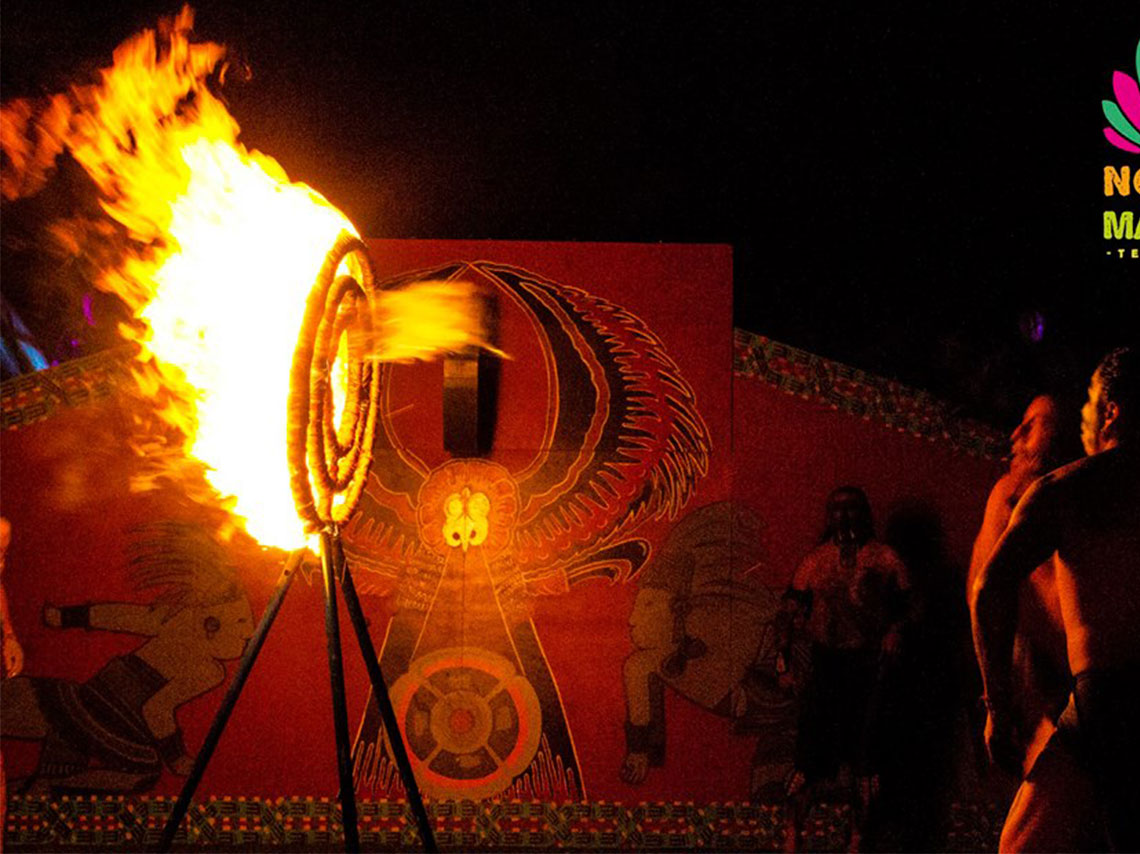 Noche de leyendas admirando las pirámides de Teotihuacán