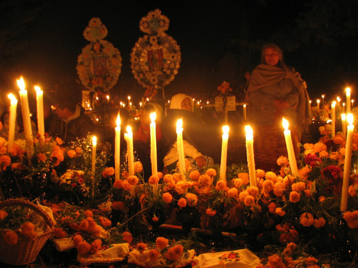 dia-de-muertos-en-teotihuacan