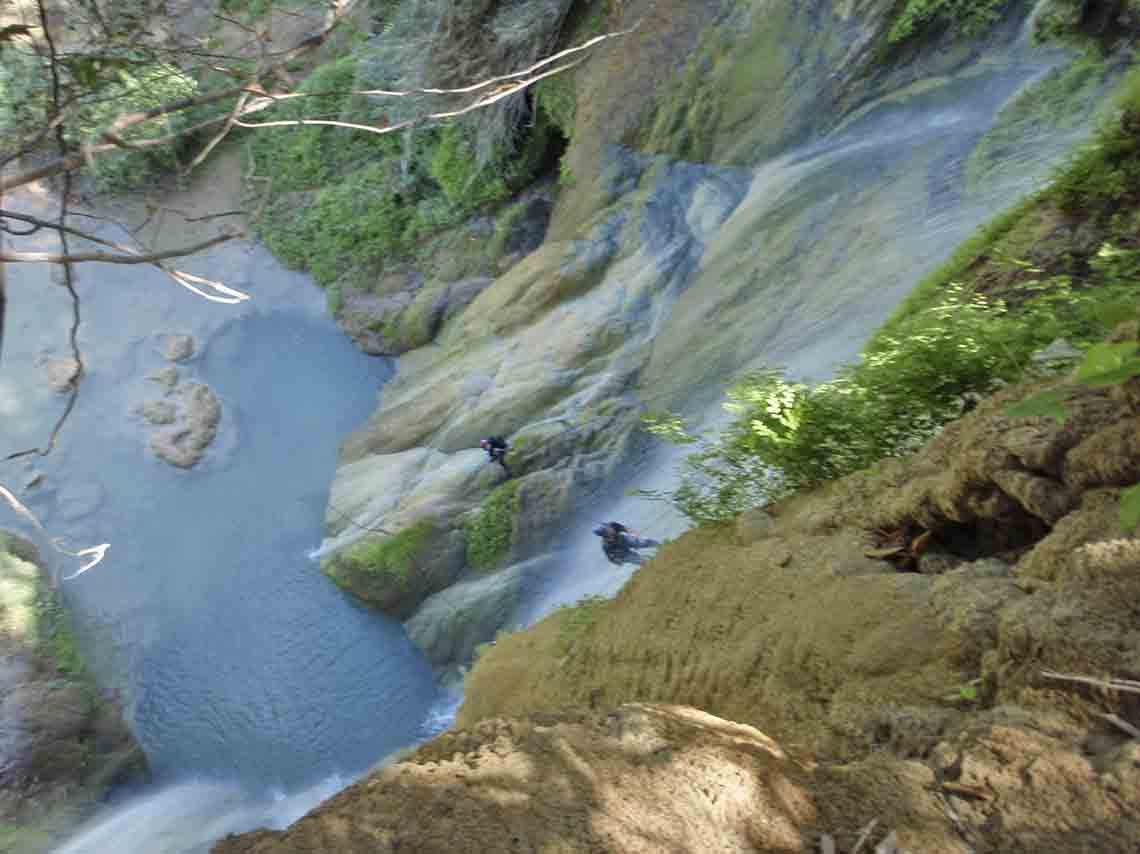 experimenta-aventura-en-mil-cascadas-en-taxco-09