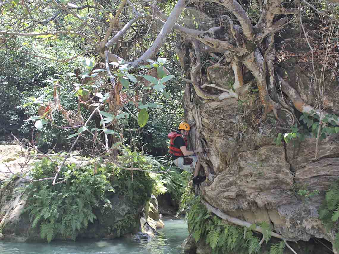 experimenta-aventura-en-mil-cascadas-en-taxco-12