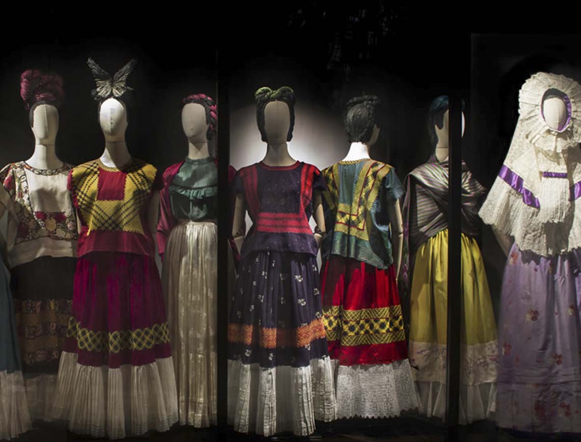 Los vestidos de Frida Kahlo regresan a CDMX: las apariencias engañan