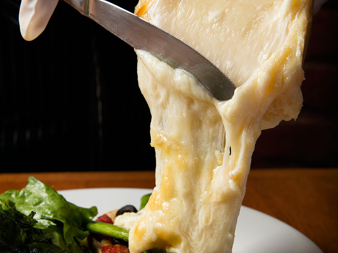 Mon Dieu Raclettería: queso fundido con método francés