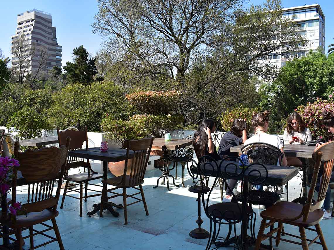 cafe-budapest-7
