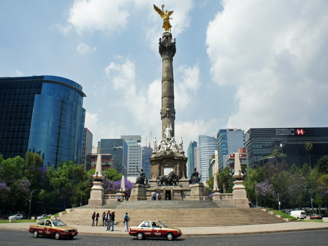 Como subir al Ángel de la Independencia