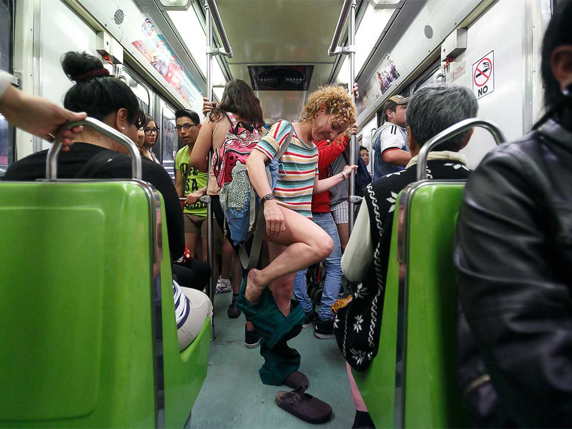 Vive el Metro sin Pantalones 2017 en CDMX ¡Fuera pudor!