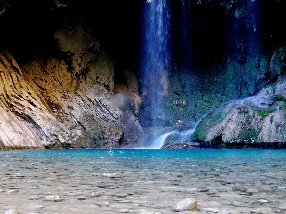 Navega dentro de un pantano, cruza un bosque en lancha, recorre el centro de la ciudad en un lago y descubre estos paisajes escondidos en México.