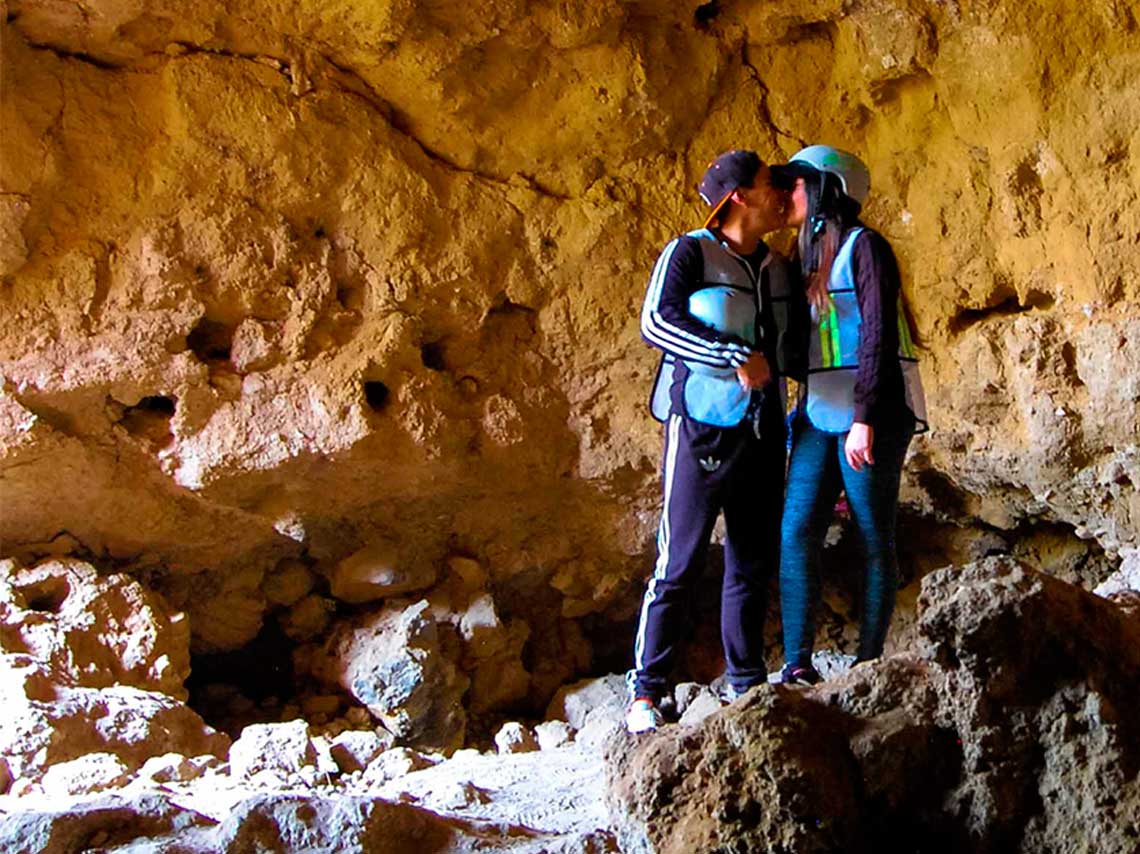 teotihuacan-en-bici-pulque-cine-y-campamento-erotico-1