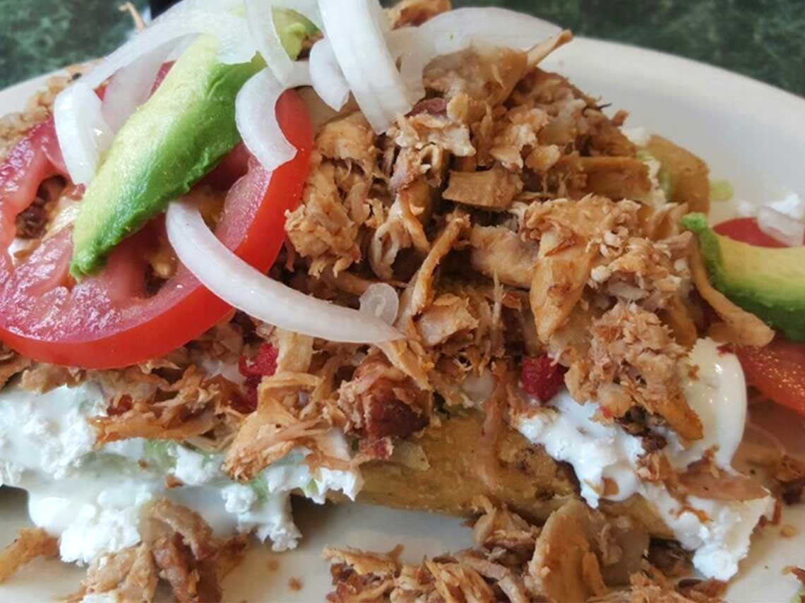 Aerotortas: flautas de 18 cm con capa de milanesa, costillas o pierna encima más quesillo derretido 1