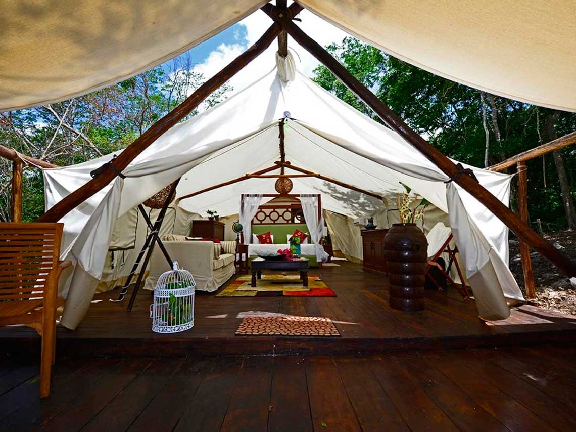 Glamping cerca de CDMX: casas sobre los árboles y camas sobre la arena