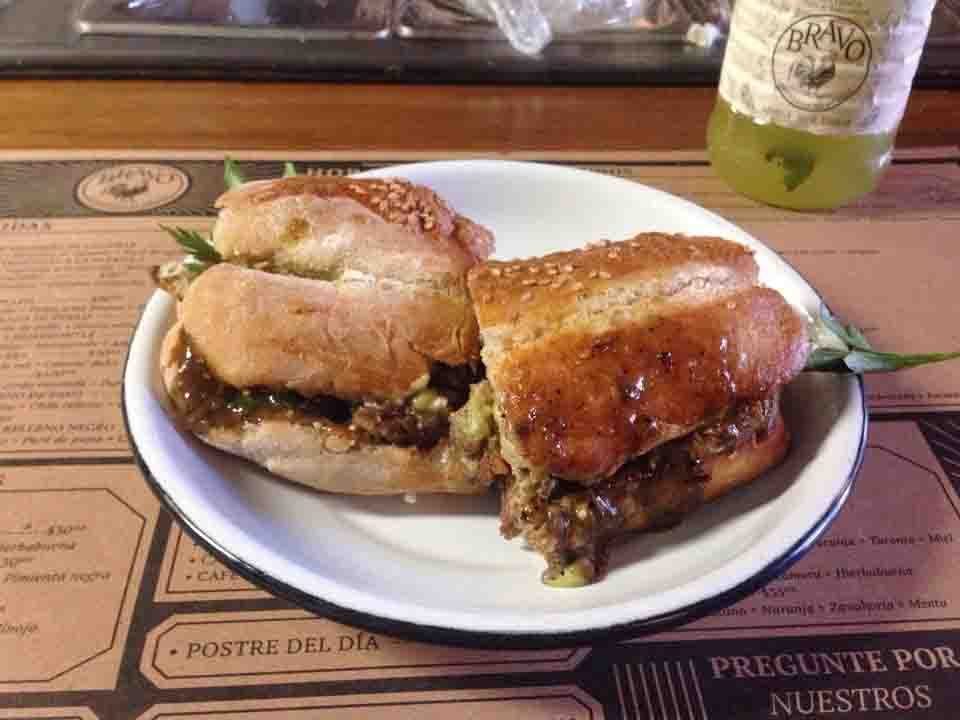 prueba-estas-8-tortas-en-cdmx-donde-rellenan-tu-bolillo-01