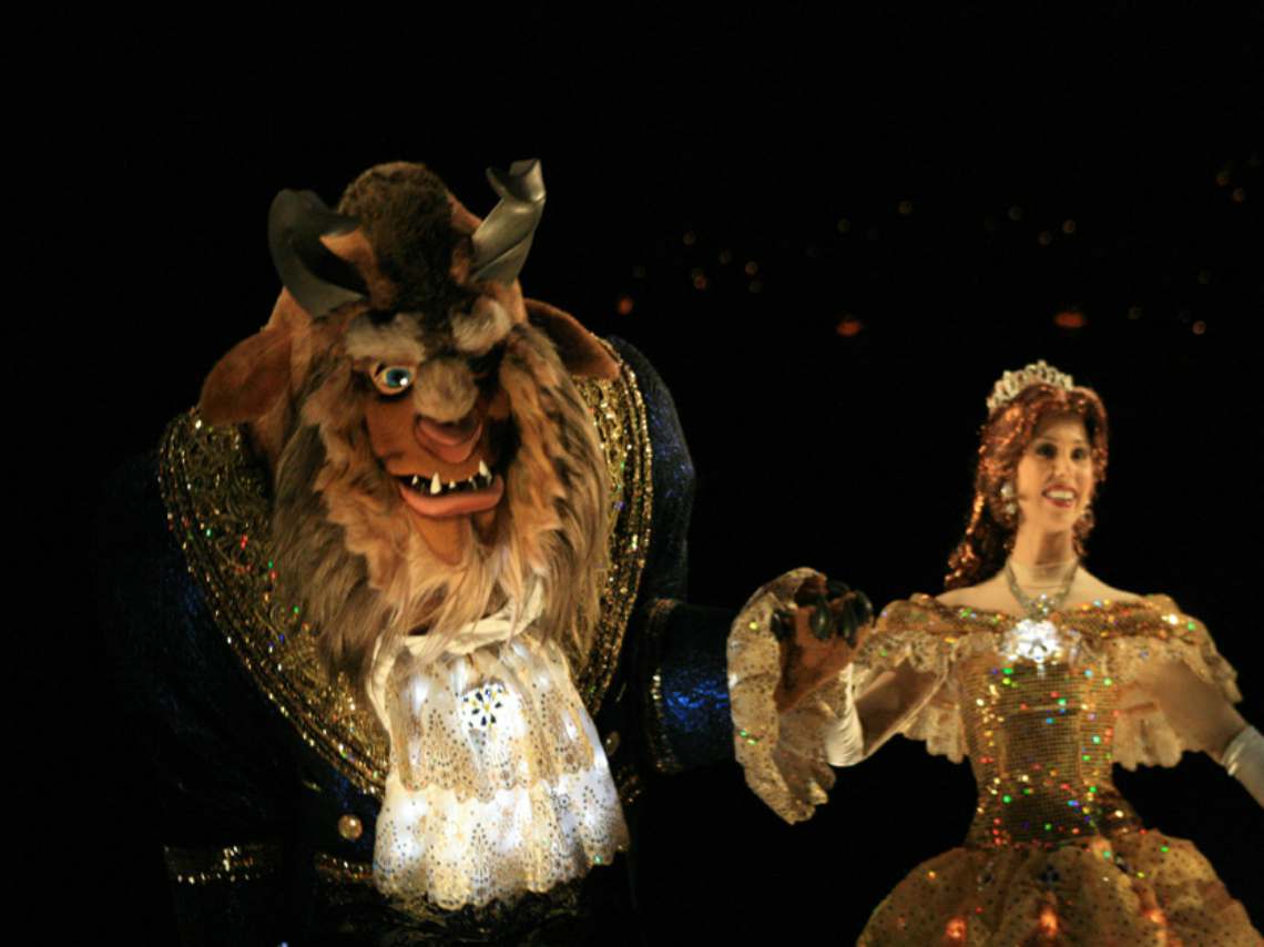 Sho de danza de la Bella y la Bestia en CDMX