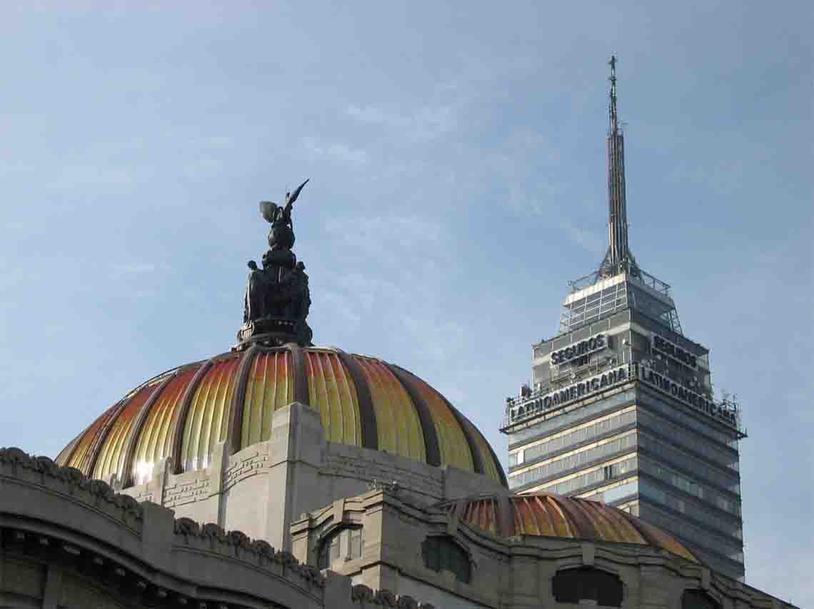 ¡Felices 61 años, Torre Latino!