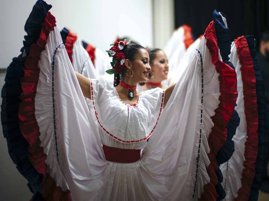 Fiesta y algarabía por los 100 años de Amalia Hernández