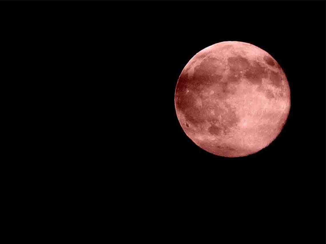 Luna Rosa del 11 de abril 2017