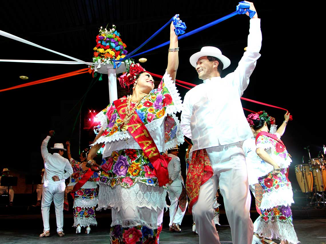 expo-semana-yucatan-en-palacio-los-deportes-01