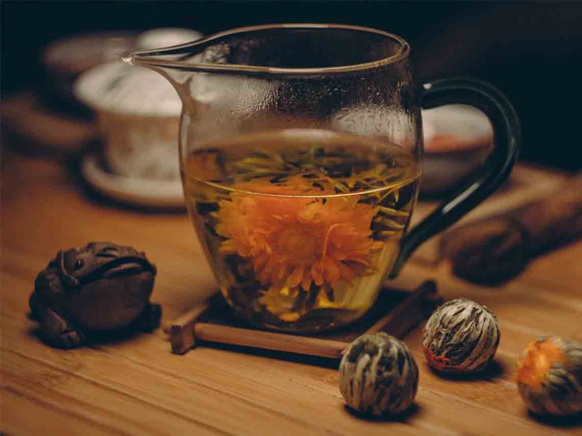 La botica del té: Herbolaria y tarot en Ciudad de México ¡Té de oro!