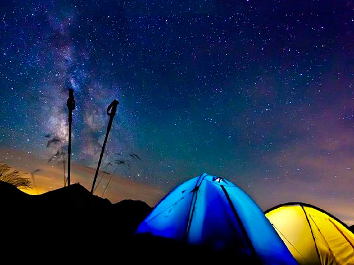 Opciones de camping + cine para celebrar el Día del Amor