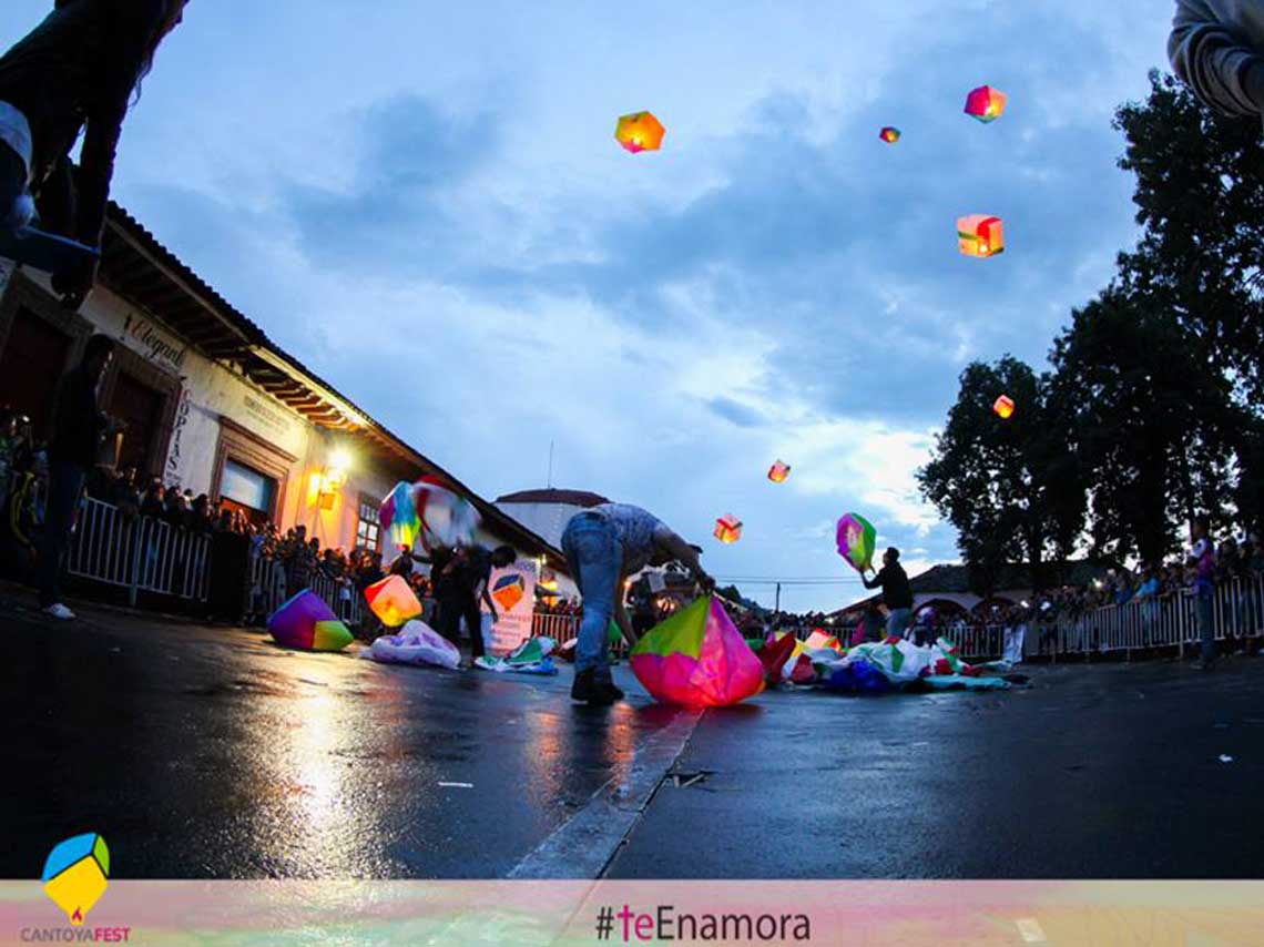 cantoya-fest-2017-en-patzcuaro-festival-de-globos-01
