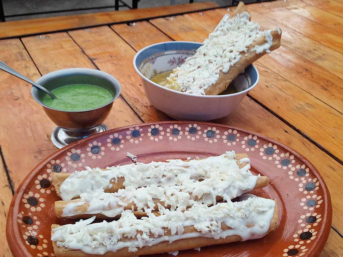 comida-ahogada-en-cdmx-tortas-flautas-09