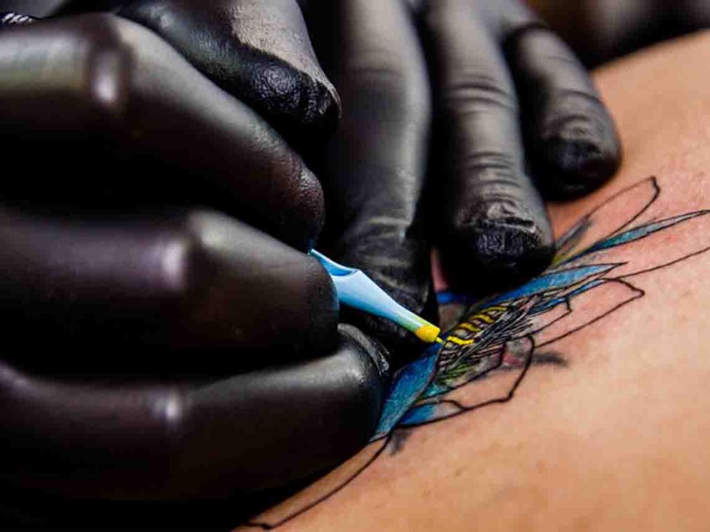 Cursos para aprender a tatuar en CDMX: técnicas y diseños