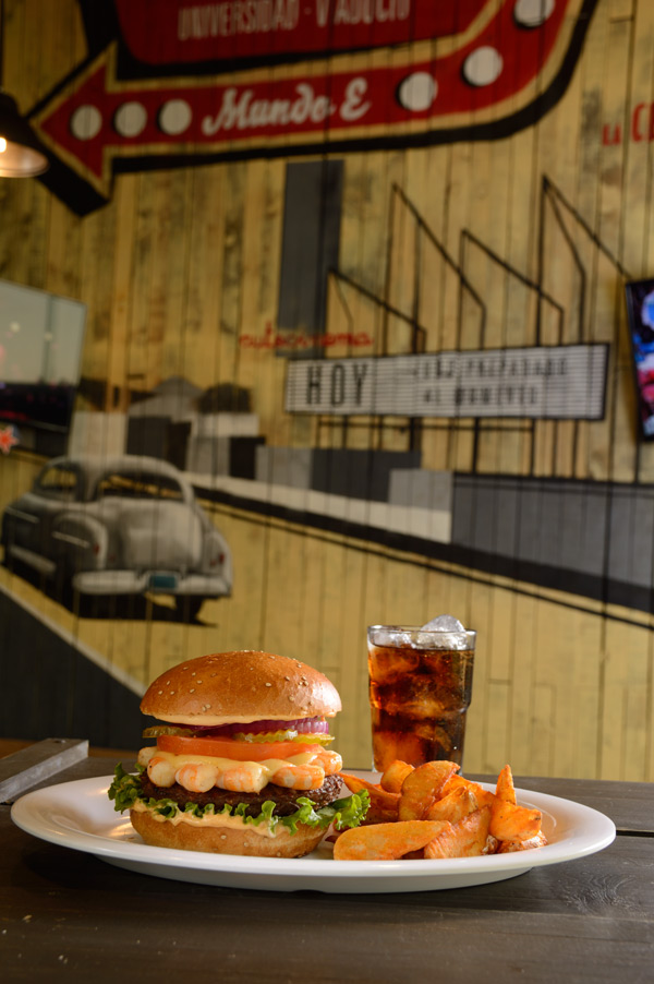 La Cervecería de Barrio: El lugar para comida de mar 1