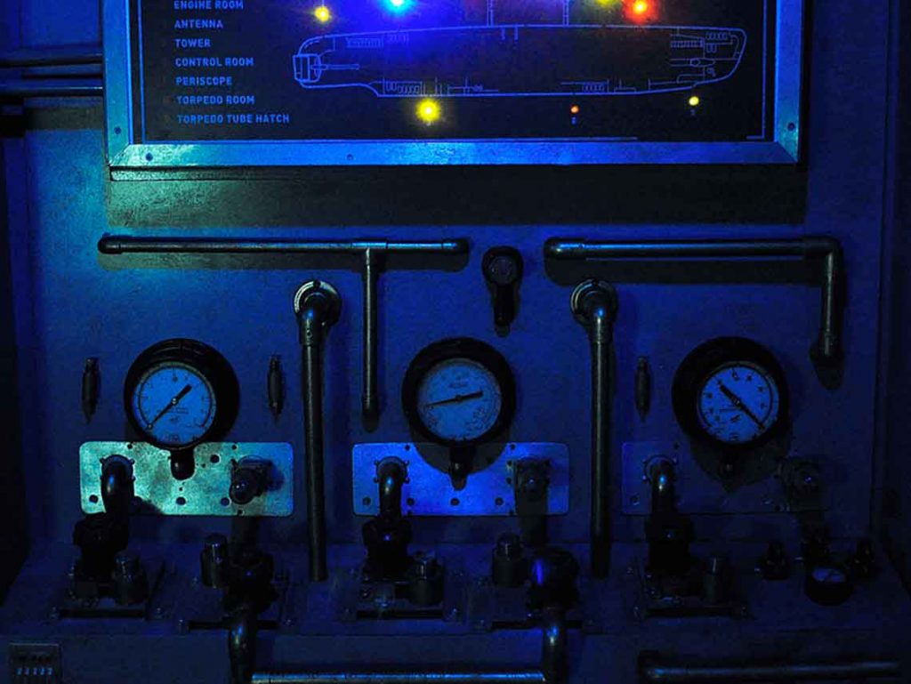 Submarino:-La-profundidad-del-mar-está-en-Enigma-Rooms-01