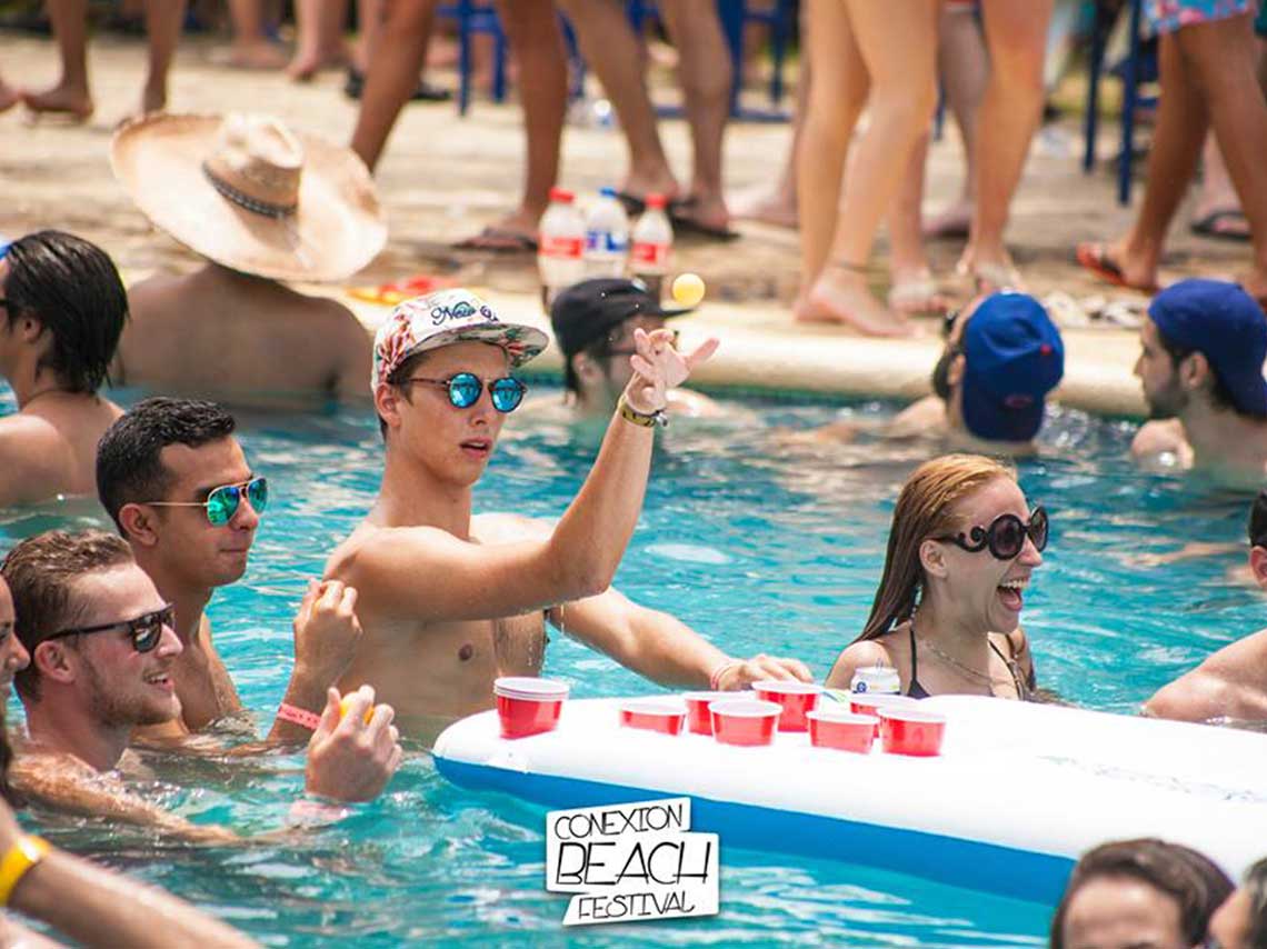 Conexión Beach Festival 2017: fiestas temáticas en playa 1