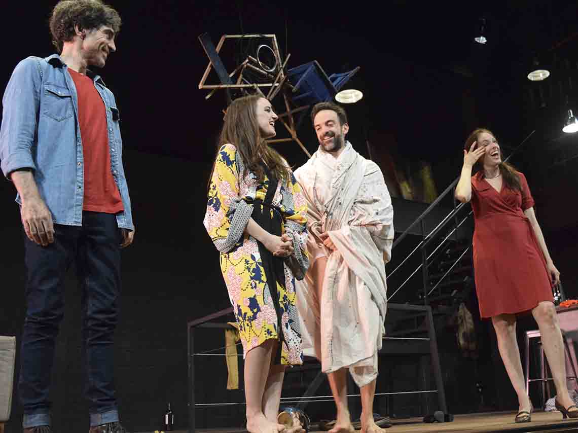 “Happy” obra de teatro que pondrá en duda si eres feliz