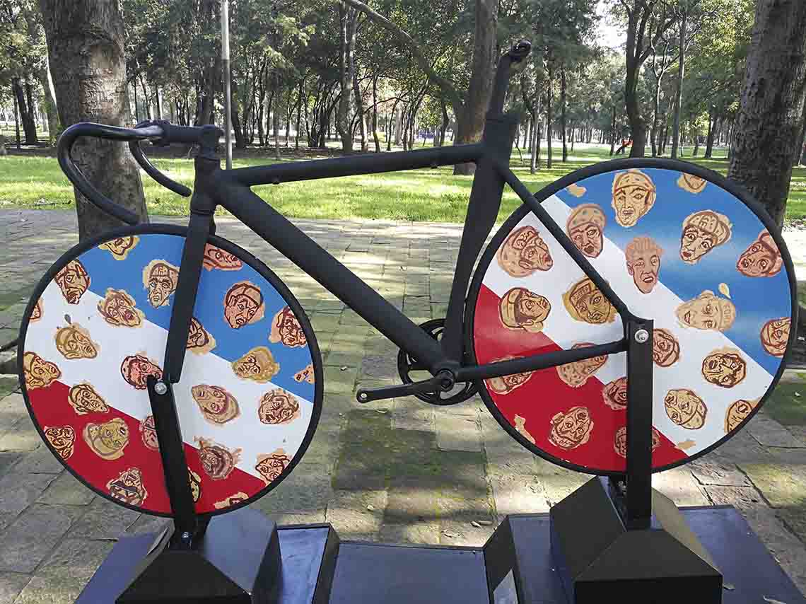 Tour de Francia en CDMX expo bicicletas en Reforma