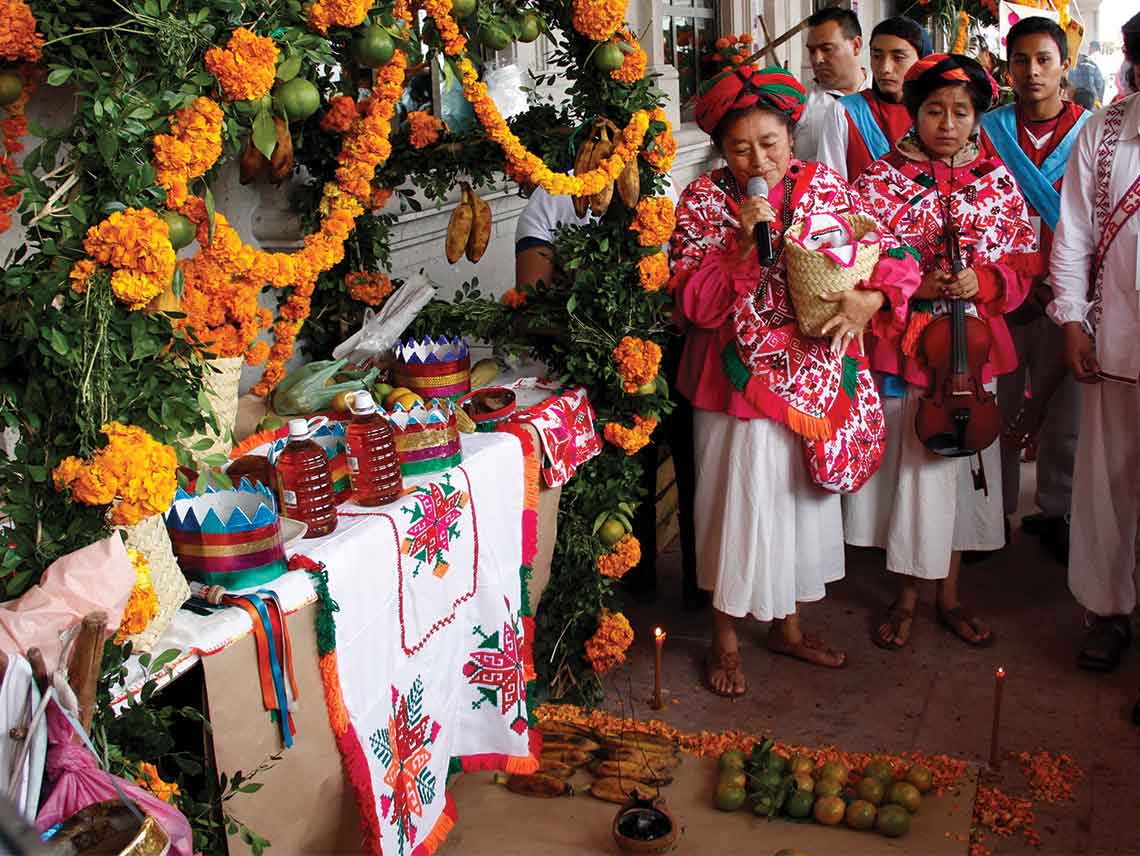 El Mijkailhuitl: Fiesta de muertos en Huejutla de Reyes