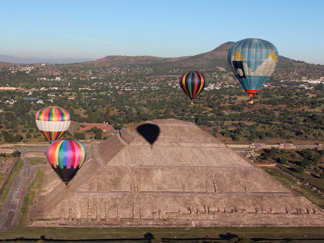 Color Fest en Teotihuacán festival de polvos de colores 2