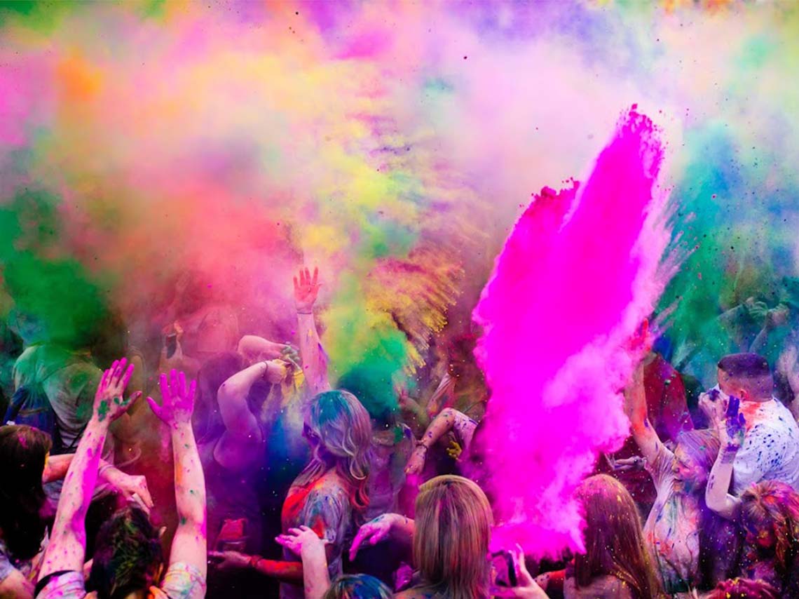 Color Fest en Teotihuacán festival de polvos de colores