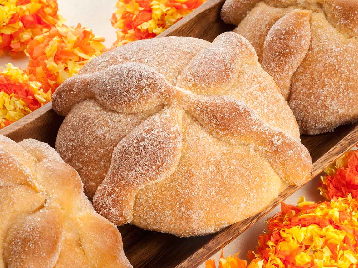 Pan de muerto gratis en el Zócalo de CDMX ¡por dos días!