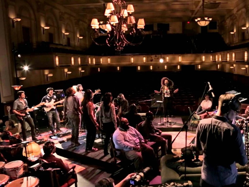 El ensamble de jazz Snarky Puppy tocar en Mexico