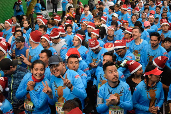 christmas-run-avalancha-de-corredores-sobre-reforma-01