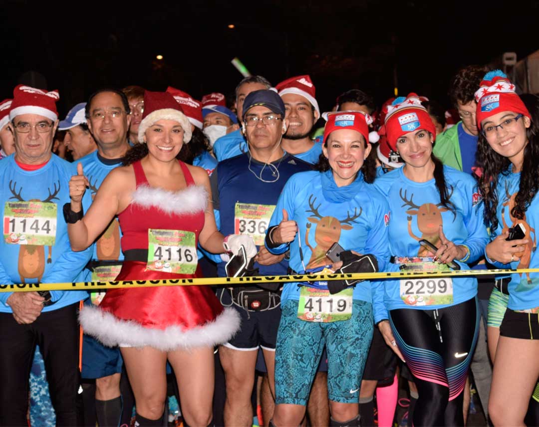 Christmas Run: Avalancha de corredores sobre Reforma