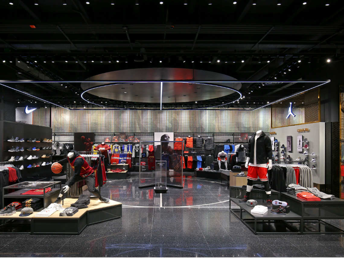Nike abre su tienda mas grande en Latinoamerica en Plaza Satelite 4