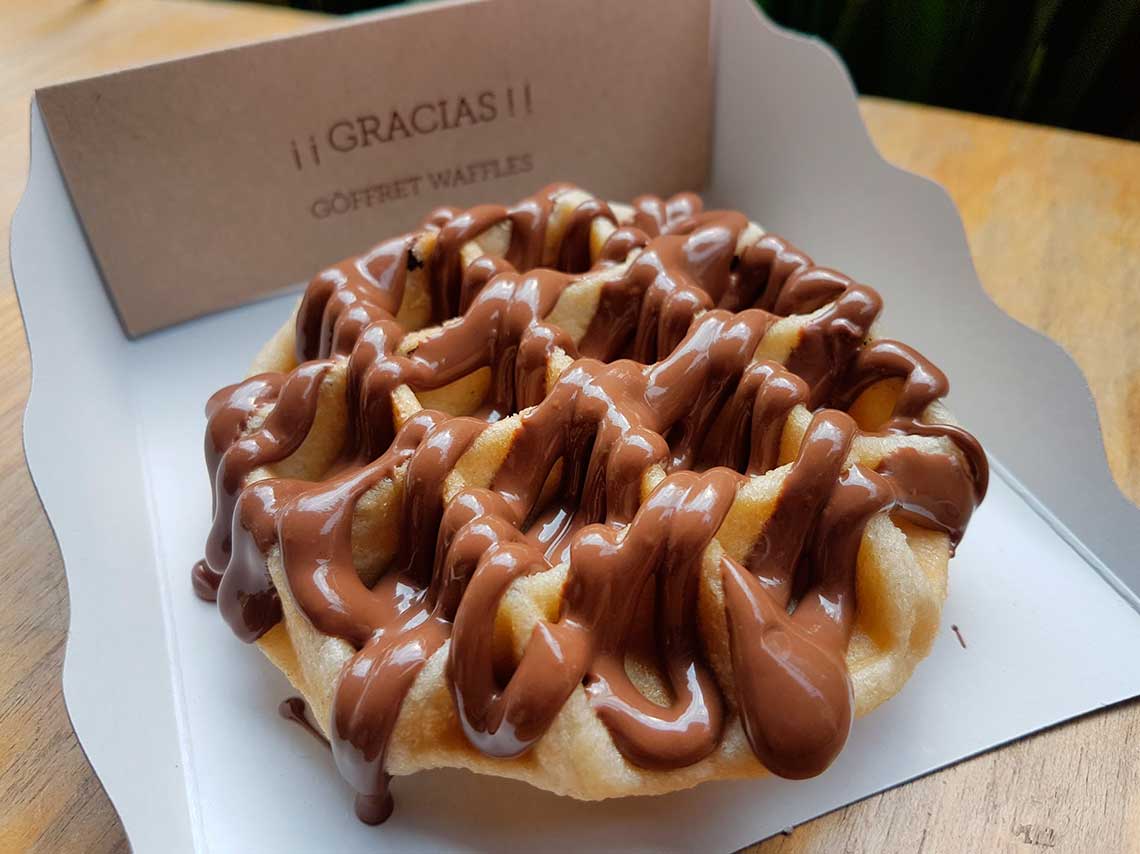 Lugares con waffles exóticos en CDMX waffle de nutella