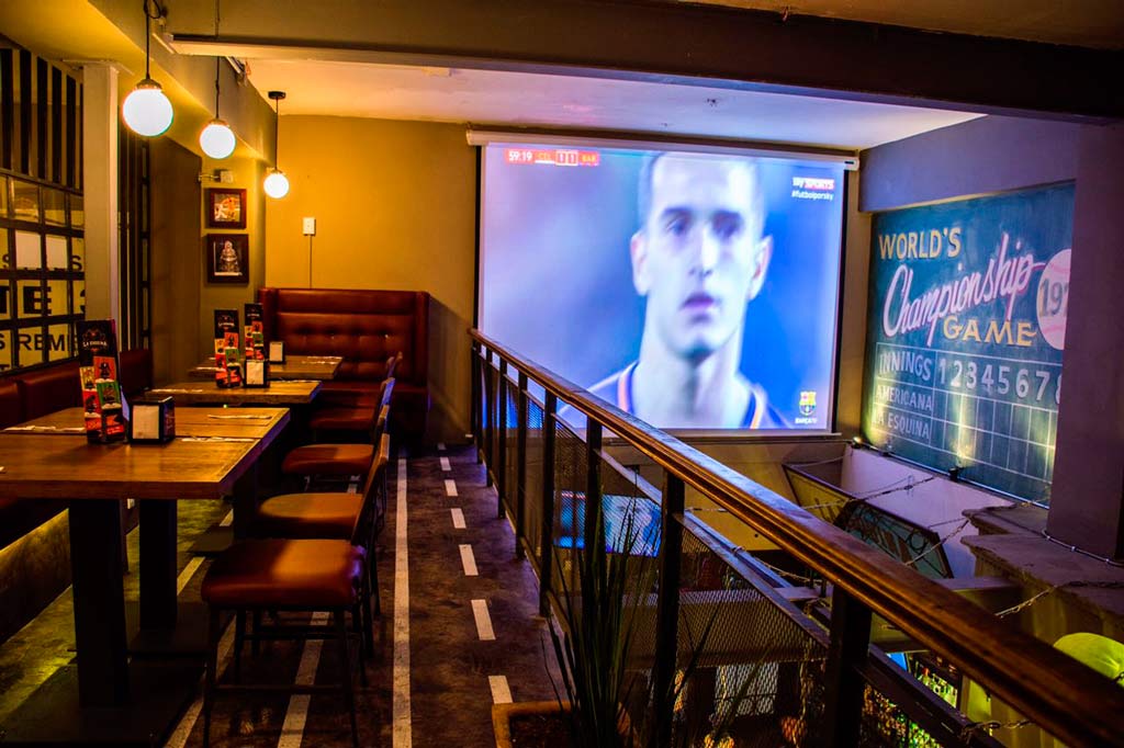 La Esquina Cantina Deportiva, el lugar para ver deportes 1