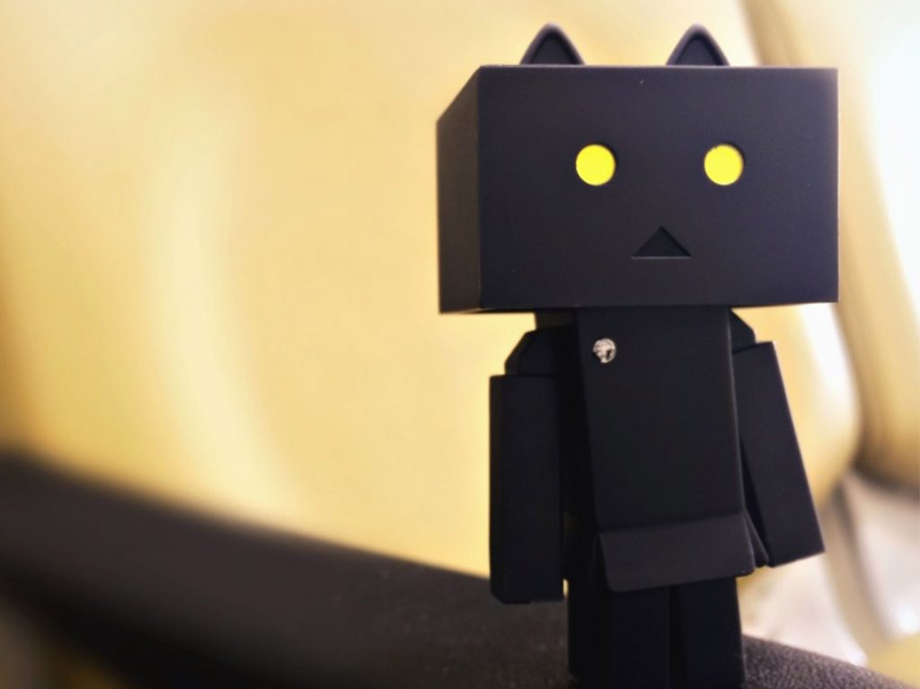 Robots de cartón iluminarán el recorrido a oscuras del MUJAM