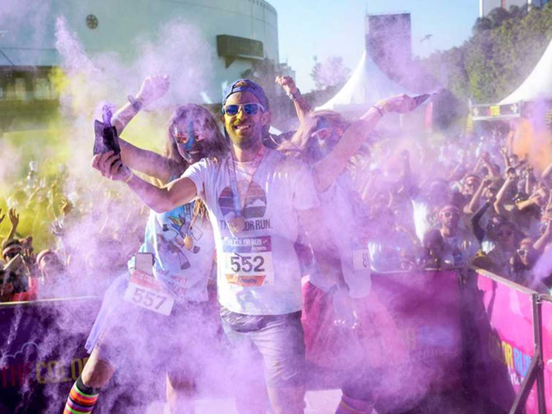 The Color Run 2018: carrera nocturna con polvos de colores 0