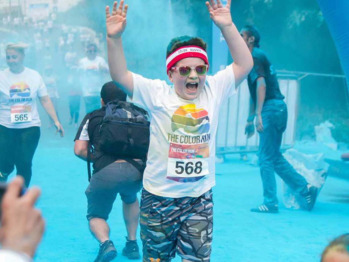 The Color Run 2018: carrera nocturna con polvos de colores