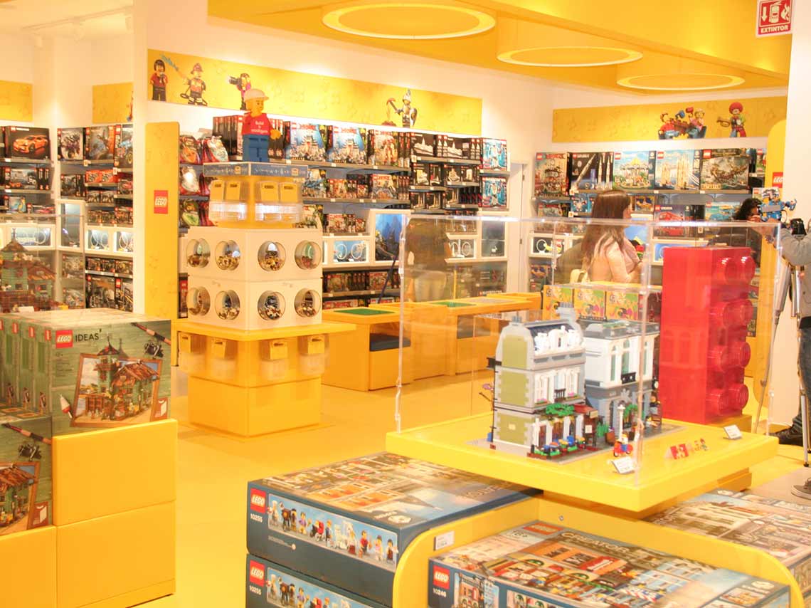 Ya abrió LEGO su primera tienda en CDMX ¡Está en Santa Fe! 1
